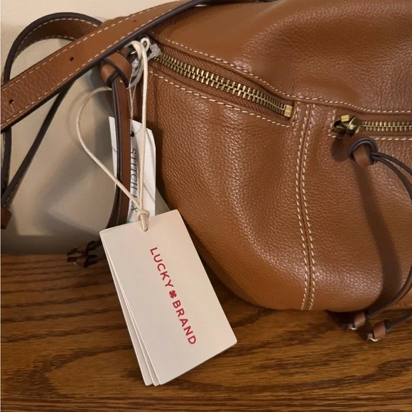 Lucky Brand Brown “Feyy” convertible crossbody/fanny pack leather bag NWT - Picture 3 of 8